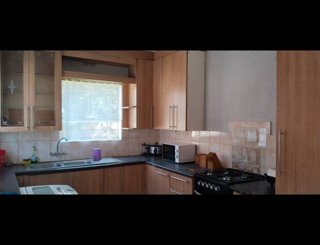 3 BEDROOM HOUSE FOR SALE IN HENLEY ON KLIP